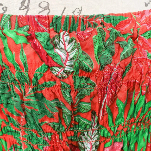 Rose & Olive Size L Hawaiian Floral ruffle tiered crop shirt/blouse - Picture 4 of 11